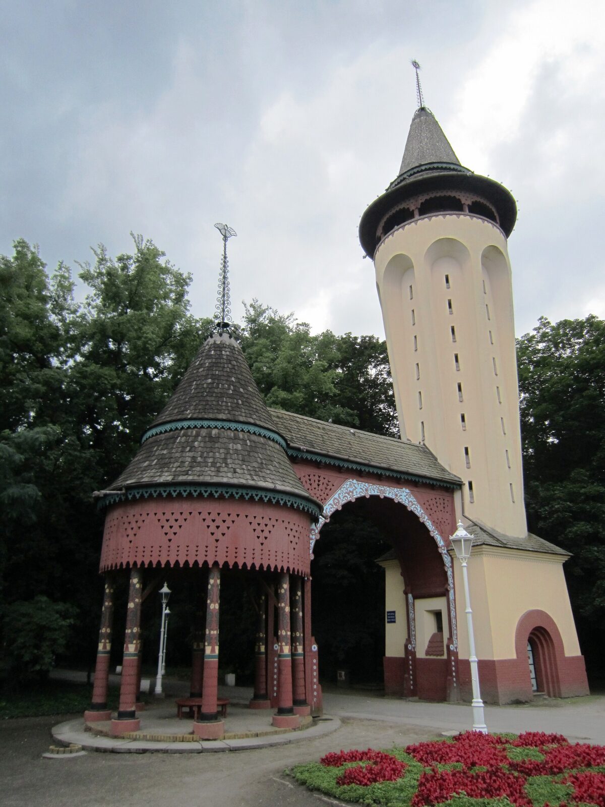 The Palic Water Tower, a landmark of the lakefront beside the main road